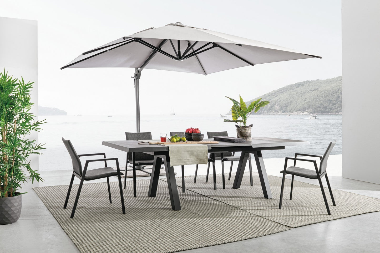 FAUTEUILS ODEON LOT DE 4