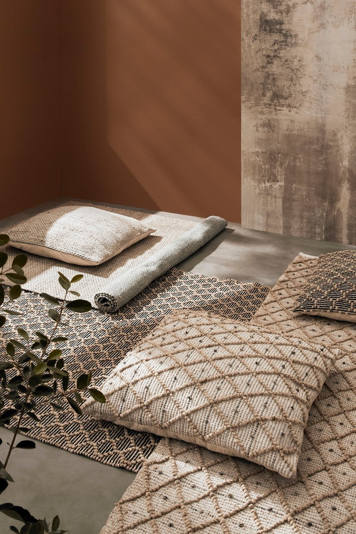 COUSSIN NIRMAL